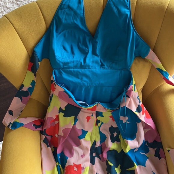 Jessica Simpson floral dress - Picture 5 of 7